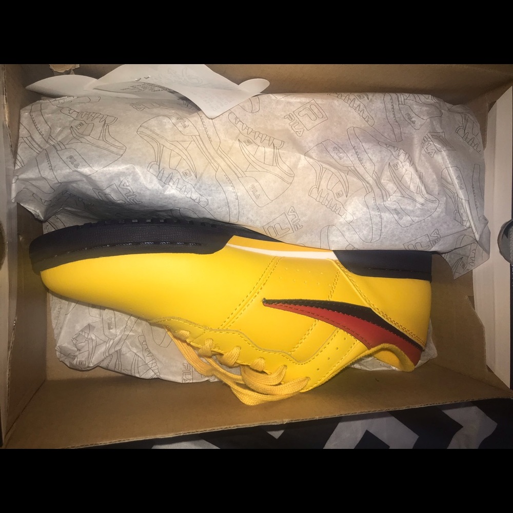 Shoes - Picture 3 of 3